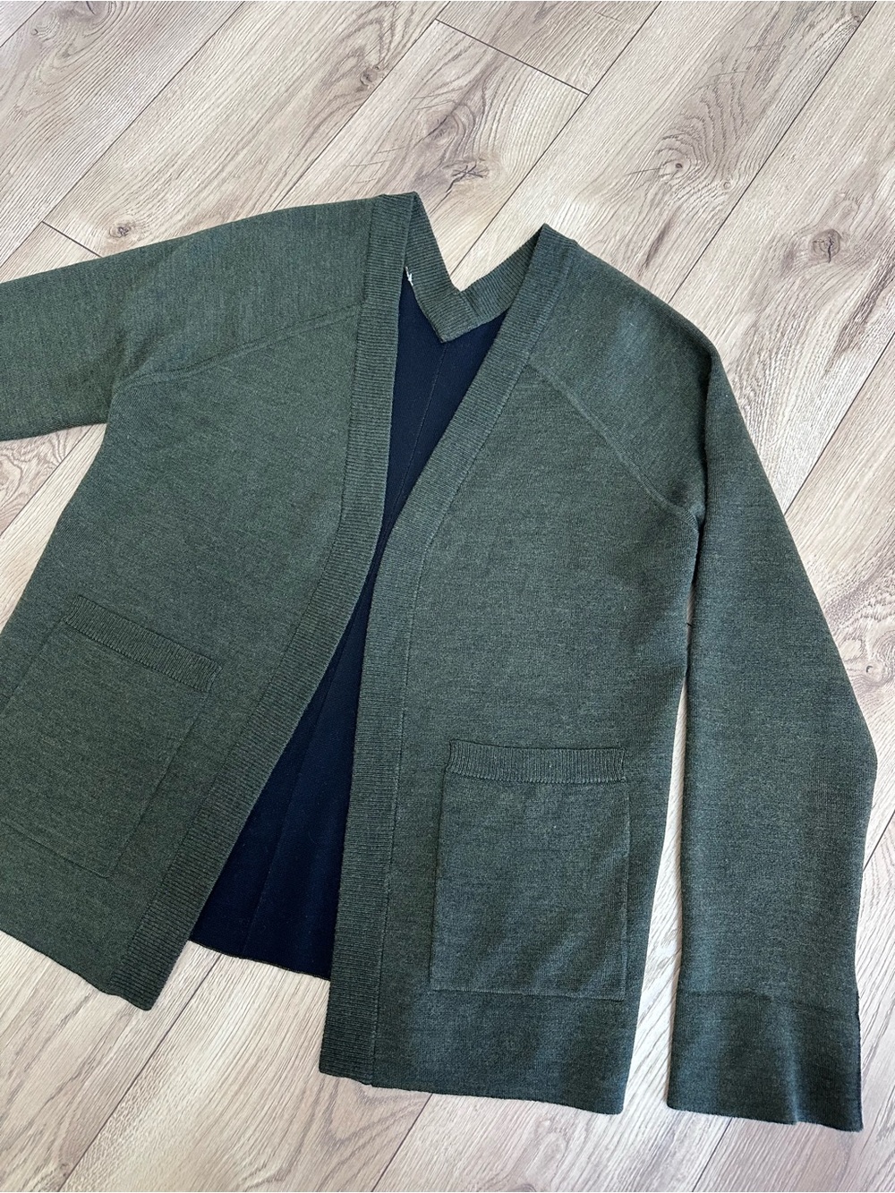Lululemon Women’s Olive Green Open-Front Knit Cardigan Sweater Size 10